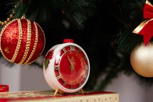 CLST-holiday-hours-christmas-clock-christian-online-university